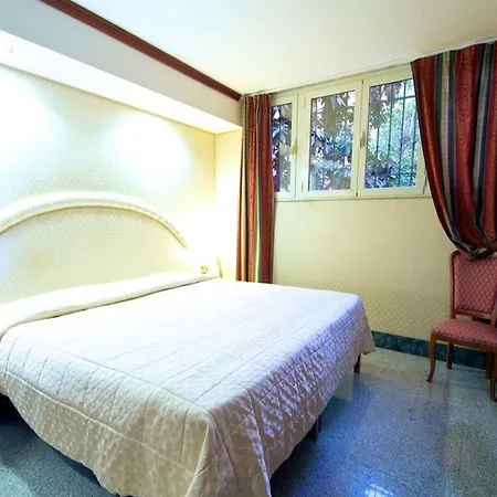 Dock Hotel Rome