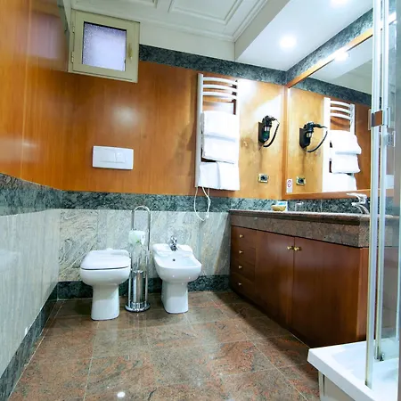 Dock Hotel 3*