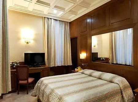 Dock Hotel 3*