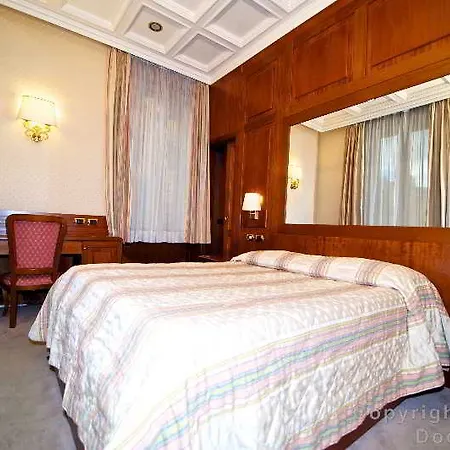 Dock Hotel Rome